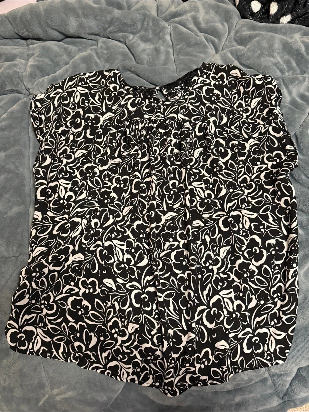 LOFT Floral Blouse in Black & White Like New